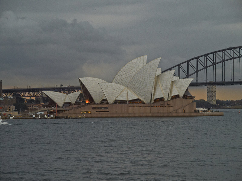 Sydney, Sydney Opera House, Sydney Harbour
        Bridge